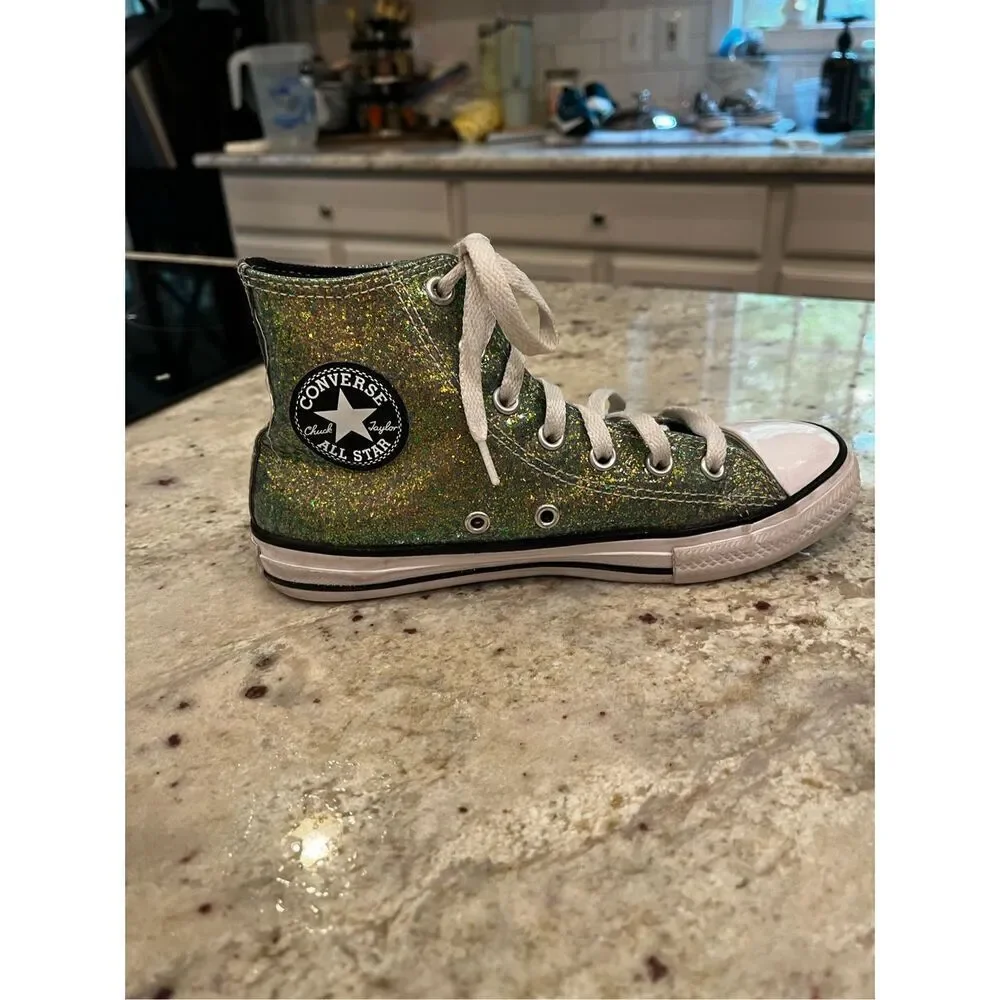 Converse Chuck Taylor Winter Glitter Hi-Top Sneaker sz 2 EUC